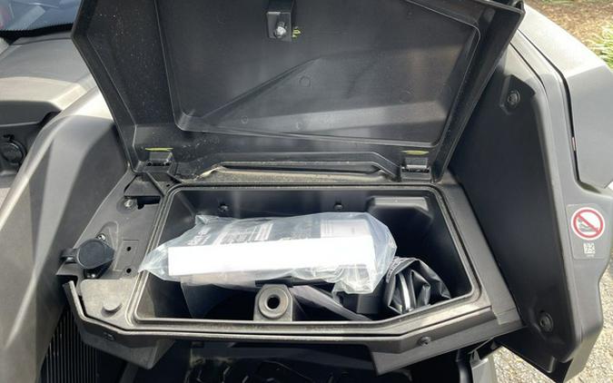 2025 Can-Am Maverick X3 RS Turbo RR Fiery Red & Hyper Silver