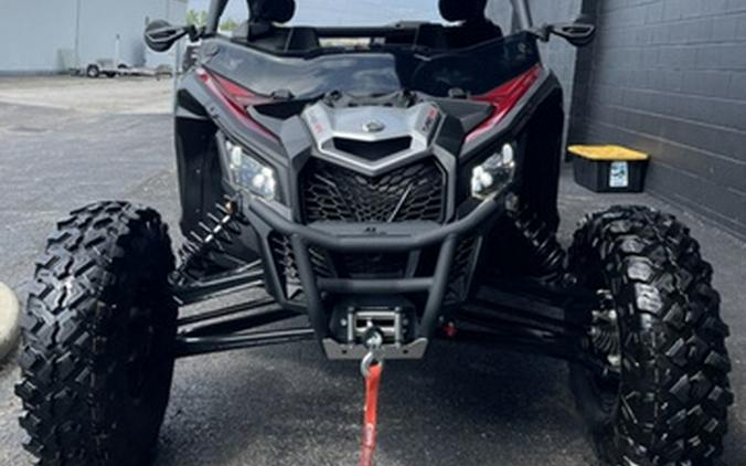 2025 Can-Am Maverick X3 RS Turbo RR Fiery Red & Hyper Silver