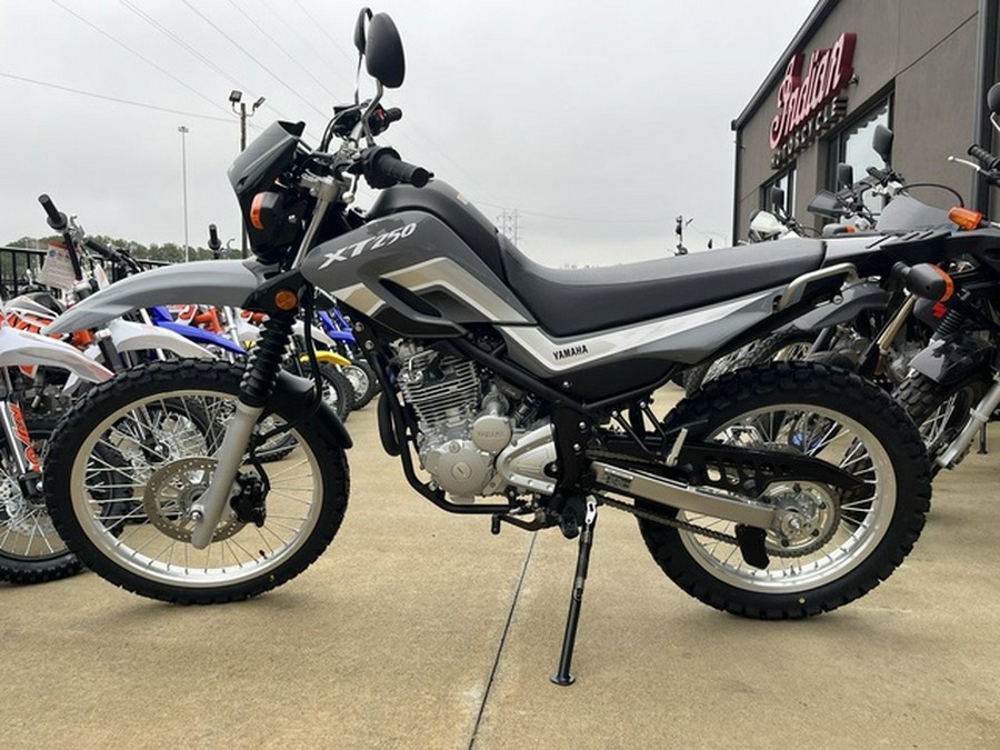 2025 Yamaha XT 250