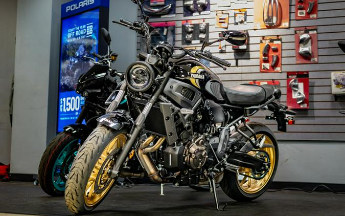 2025 Yamaha XSR 700