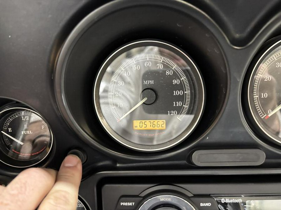 2013 Harley-Davidson® FLHTC - Electra Glide® Classic