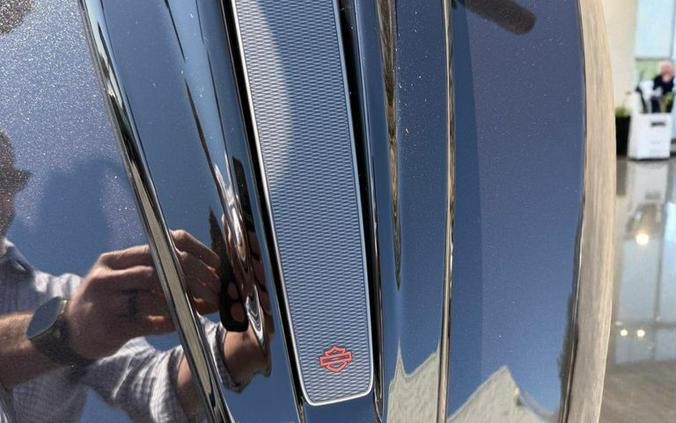 2025 Harley-Davidson Road Glide CVO