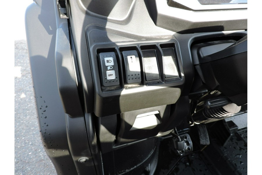 2025 Can-Am Defender XT HD9