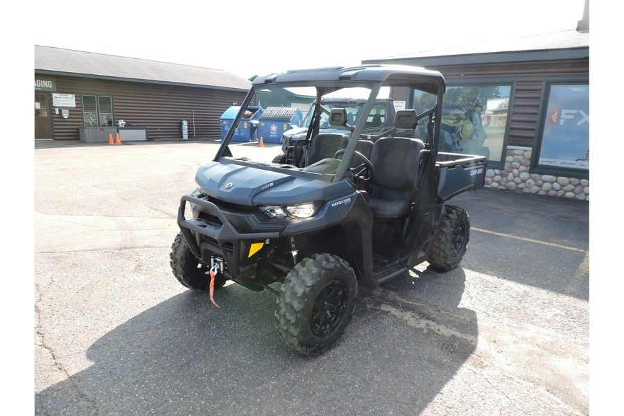 2025 Can-Am Defender XT HD9
