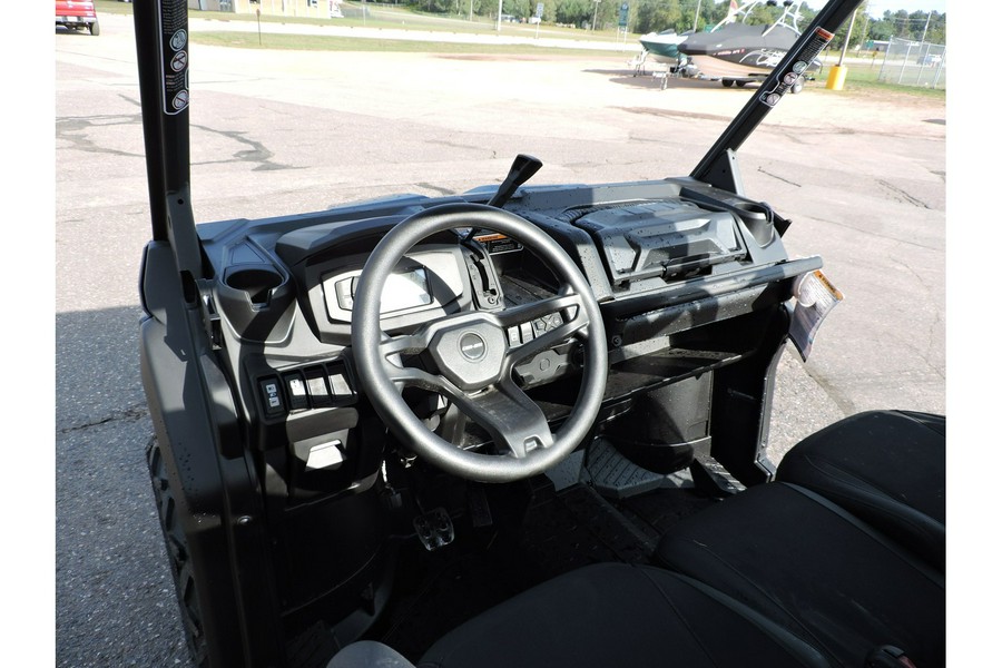 2025 Can-Am Defender XT HD9