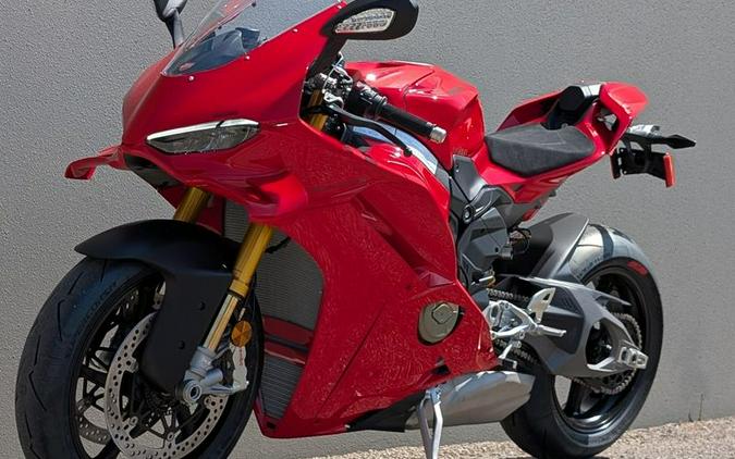 New 2025 Ducati Panigale V4 S
