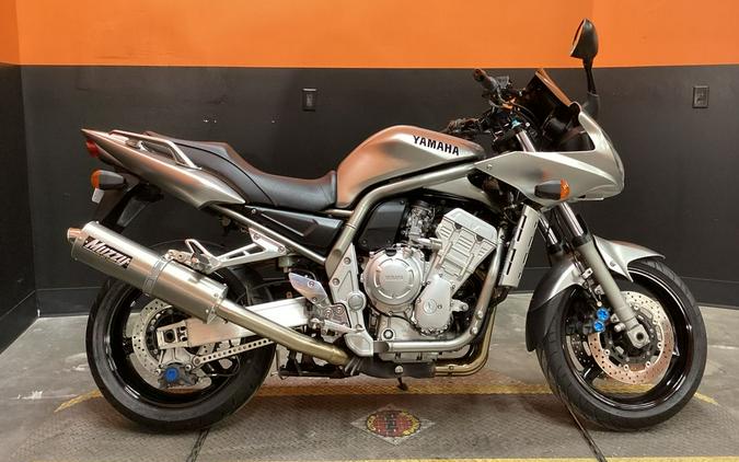 2002 YAMAHA FZ1