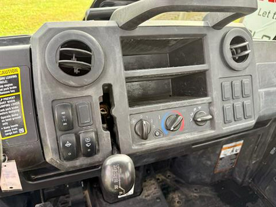 2023 John Deere XUV835M HVAC Cab