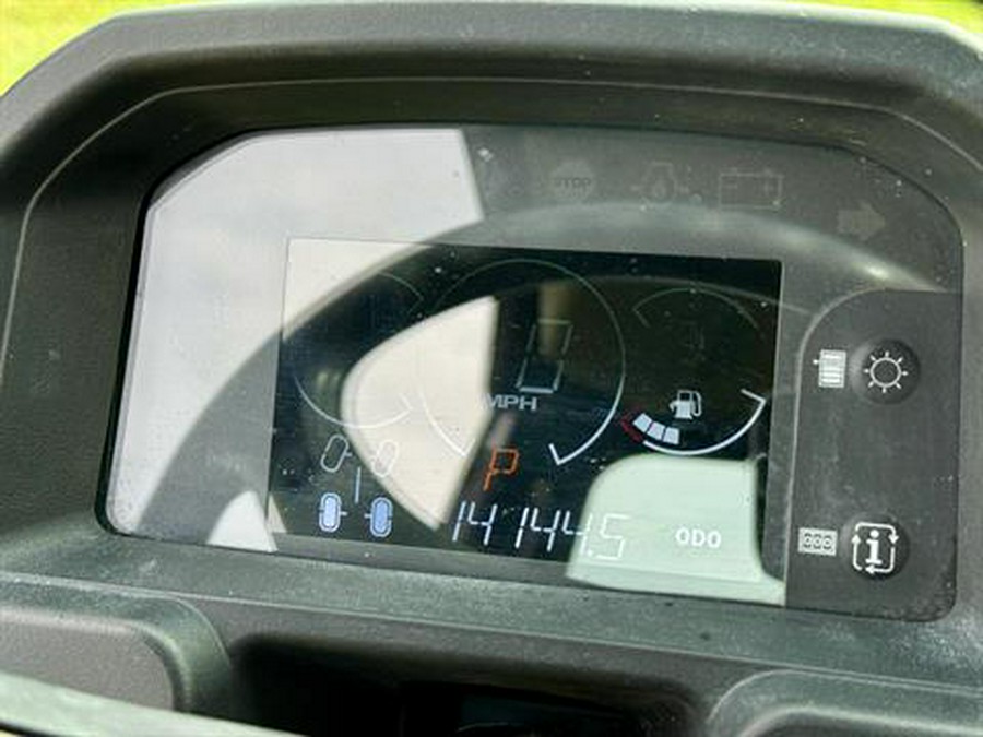2023 John Deere XUV835M HVAC Cab