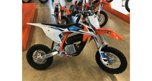 2020 KTM SX-E 5 First Ride Review: Electric Mini Motocrosser (15 Fast Facts)