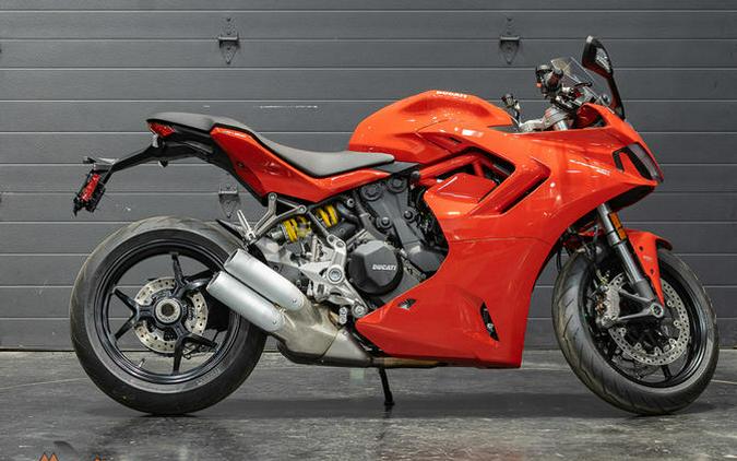 2024 Ducati Supersport 950 Red