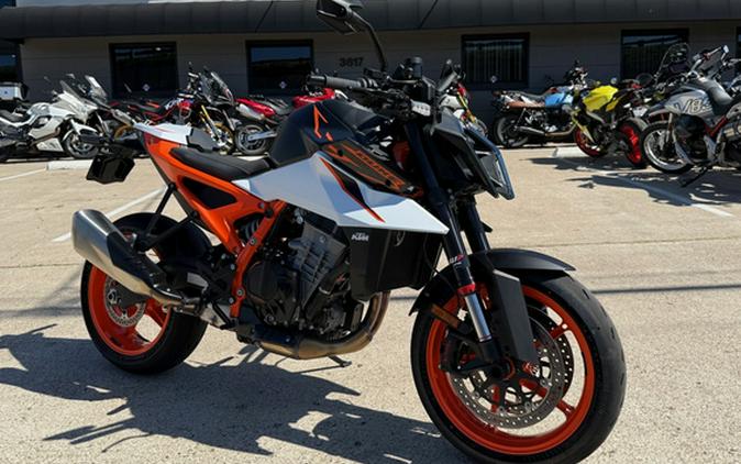 2026 KTM Duke 990 R