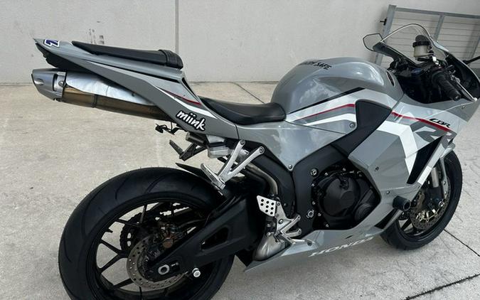 2025 Honda CBR600RR ABS