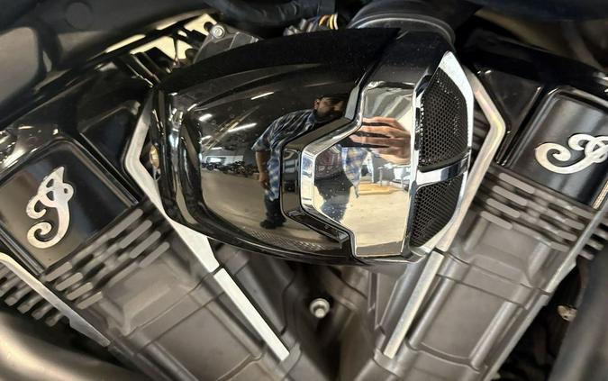 2021 Indian Motorcycle® Challenger® Dark Horse Thunder Black Smoke