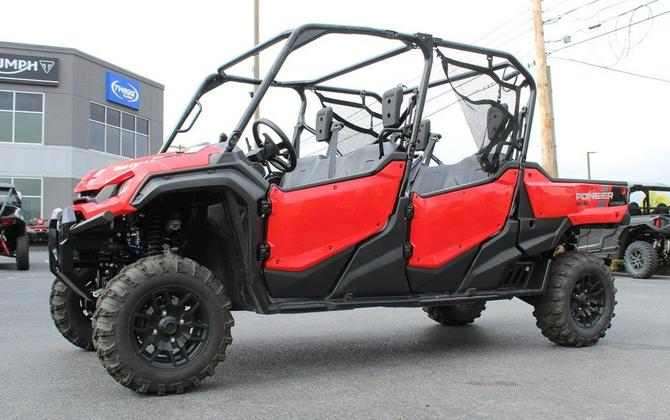 2023 Honda Pioneer 1000-6 Crew Deluxe