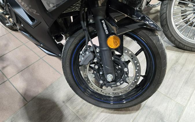 2025 KAWASAKI NINJA 500 SE ABS