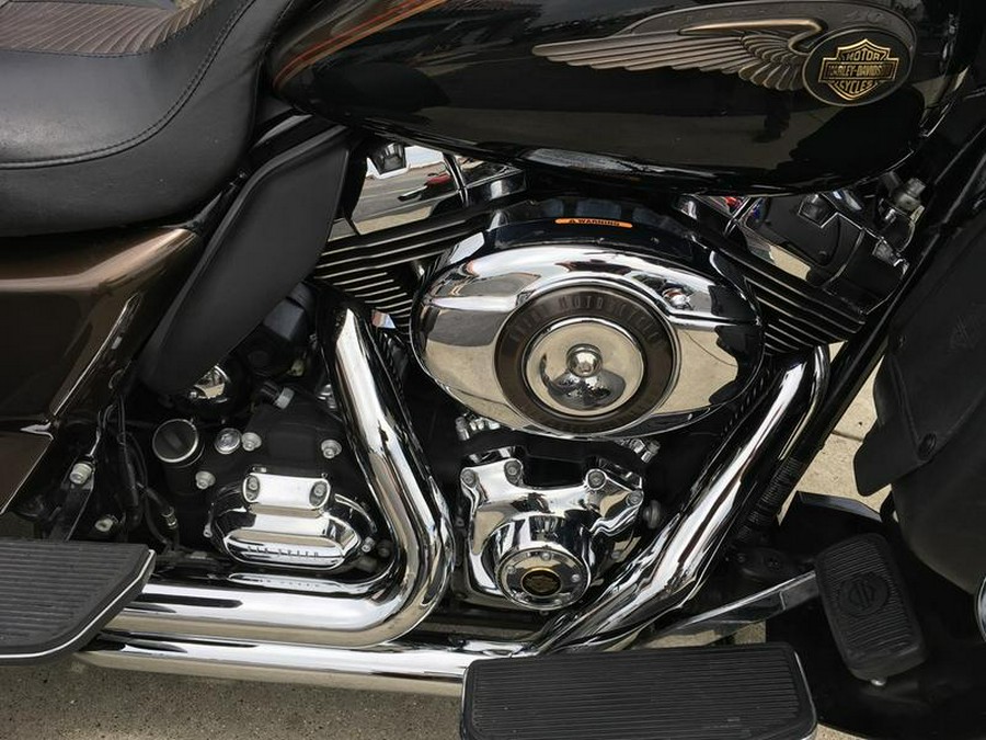 2013 Harley-Davidson® FLHTCUTAE - Tri Glide® Ultra Classic® 110th Anniversary Edition