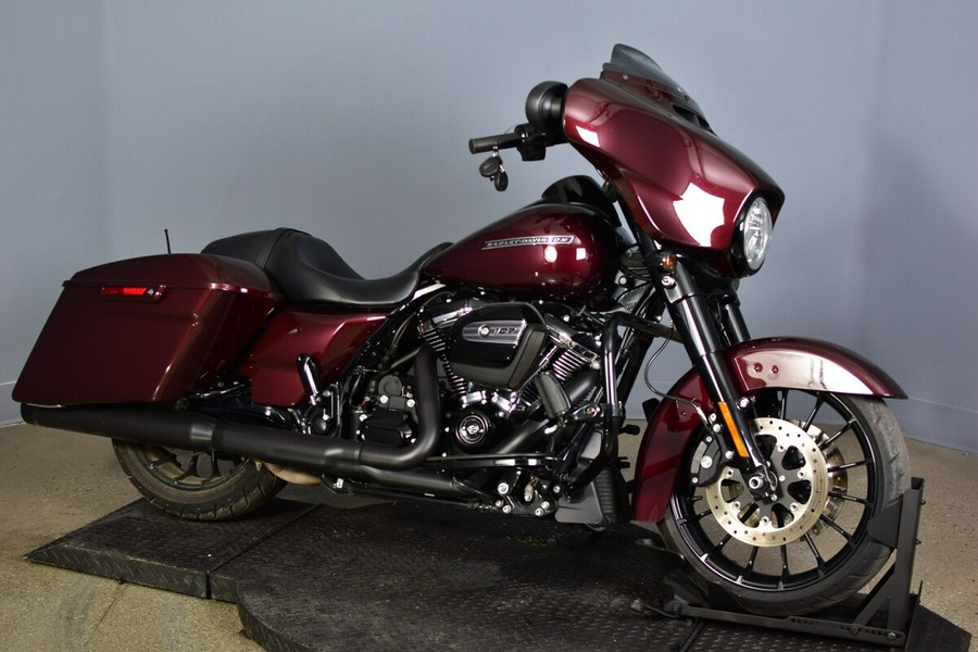 2018 Harley-Davidson Street Glide Special