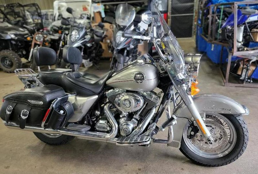 2009 Harley-Davidson® FLHRC - Road King® Classic