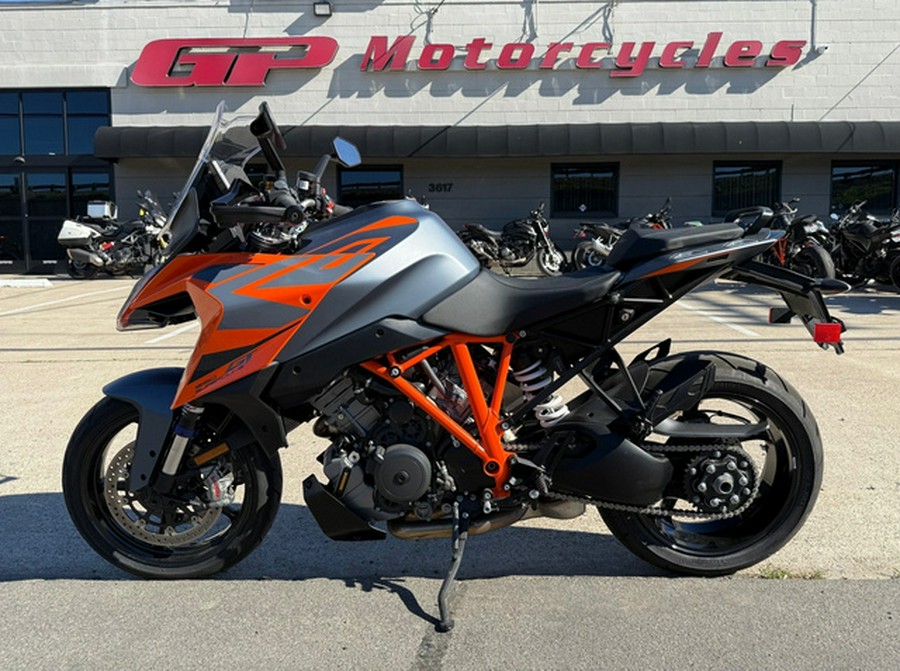 2023 KTM Super Duke 1290 GT