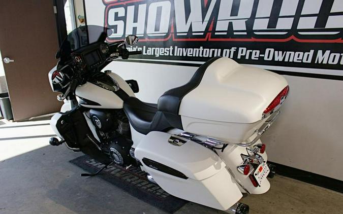 2020 Indian Motorcycle® Roadmaster® Dark Horse® White Smoke