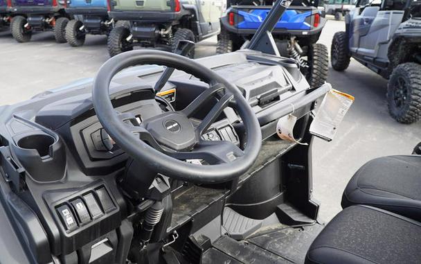 2025 Can-Am® Defender XT HD10