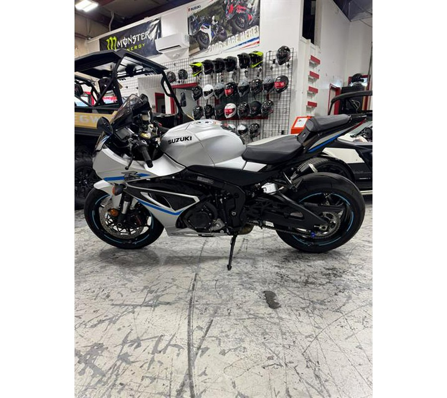 2025 Suzuki GSX-R1000RZ