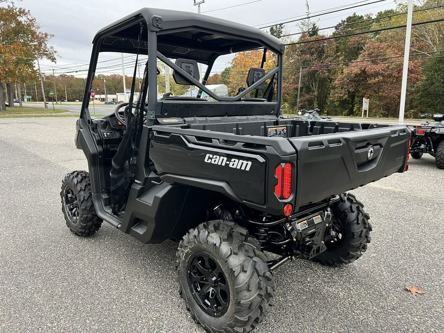 2024 Can-Am® Defender XT HD10