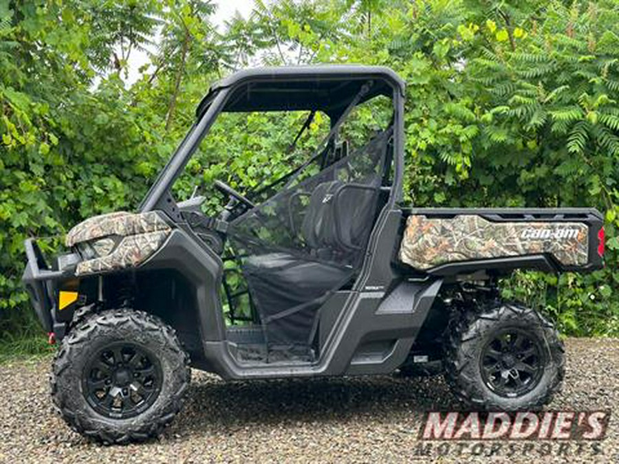 2024 Can-Am Defender XT HD7