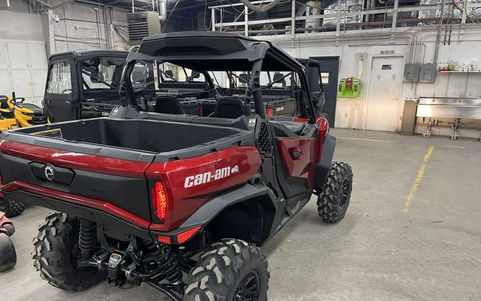 2026 Can-Am COMMANDER XT 64 1000R - FIERY RED