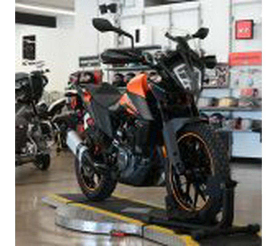 2021 KTM 390 Adventure