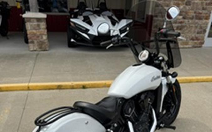 2017 SCOUT SIXTY - Indian Motorcycle
