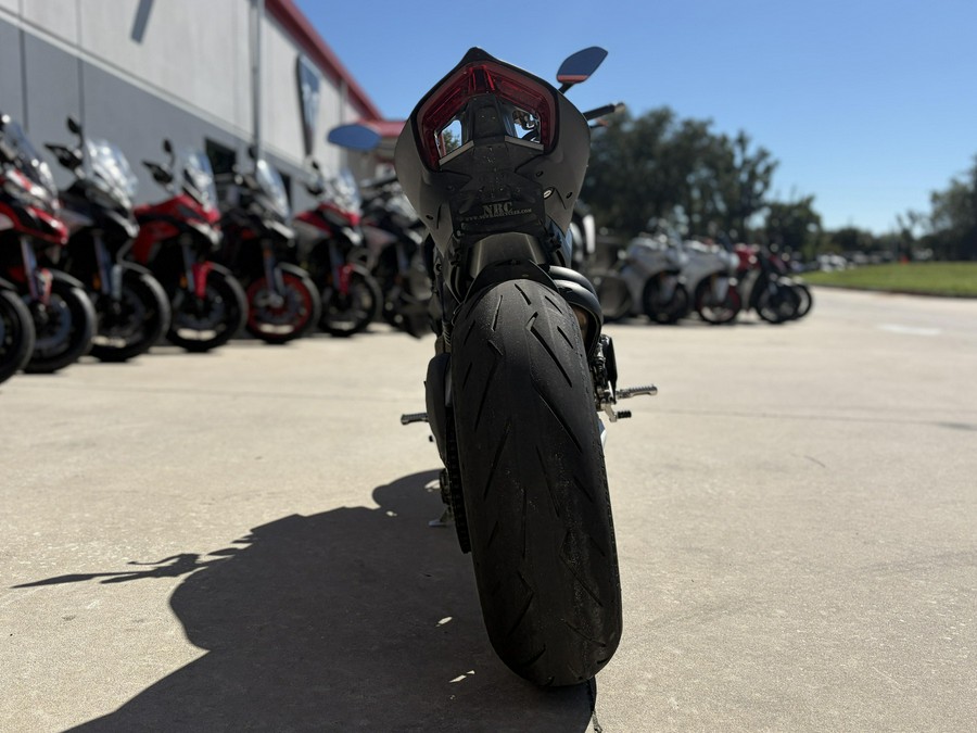 2023 Ducati Streetfighter V4 SP2