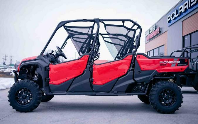 2023 Honda® Pioneer 1000-6 Deluxe Crew