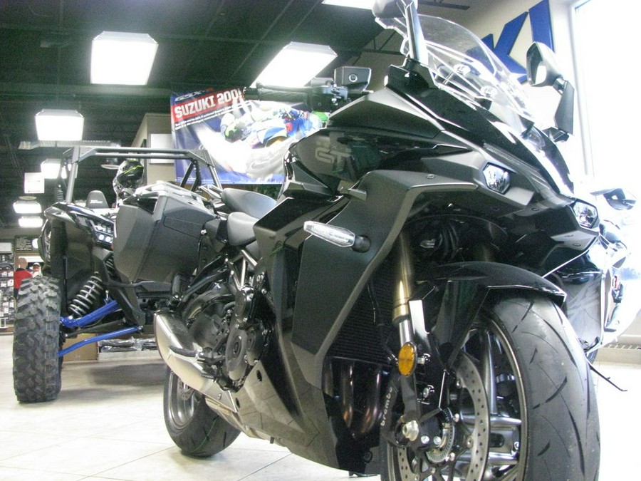 2024 Suzuki GSX-S1000GT Plus