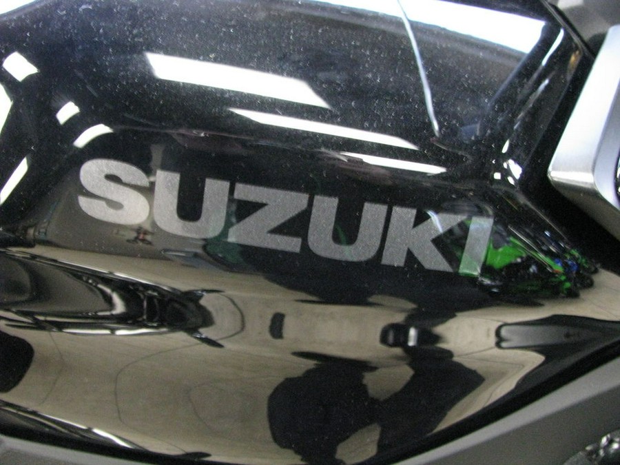 2024 Suzuki GSX-S1000GT Plus