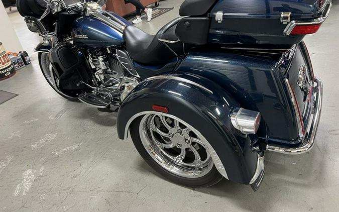 2016 Harley-Davidson Trike FLHTCUTG - Tri Glide Ultra