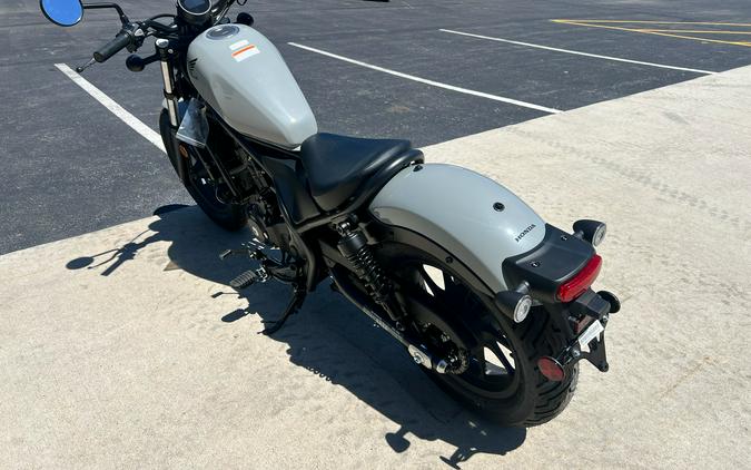 2026 Honda Rebel 300 E-Clutch