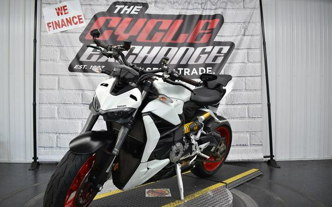 2023 Ducati Streetfighter V2