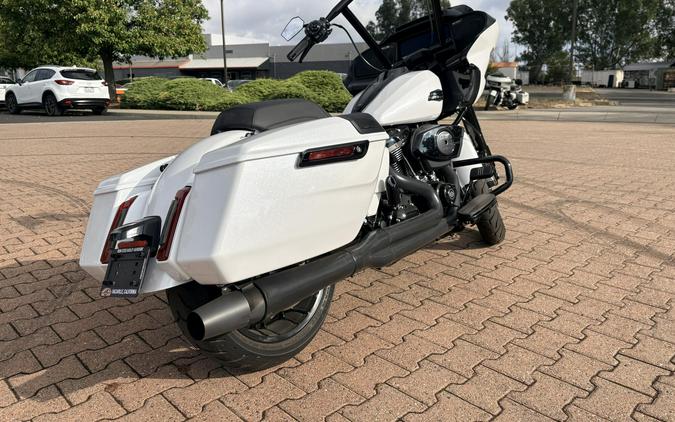 FLTRX 2024 Road Glide®