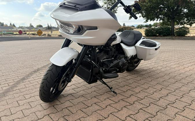 FLTRX 2024 Road Glide®