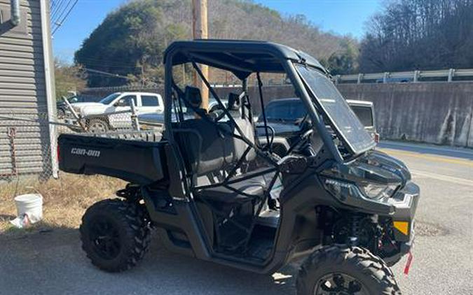 2023 Can-Am Defender DPS HD10