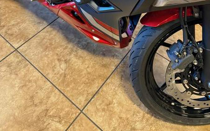 2026 Kawasaki Ninja® 500 SE ABS