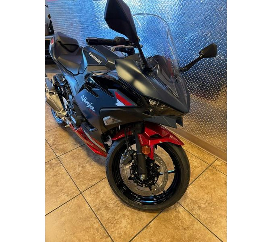 2026 Kawasaki Ninja® 500 SE ABS