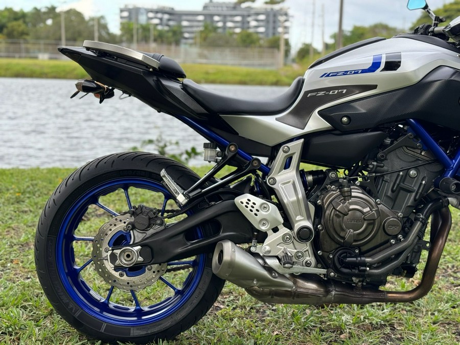 2016 Yamaha Motor Corp., USA FZ-07