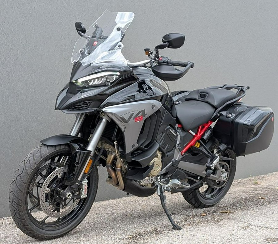 New 2025 Ducati Multistrada V4S Travel & Radar