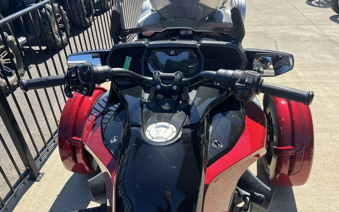 2016 Can-Am Spyder F3 T 6-Speed Semi-Automatic (SE6) Radio