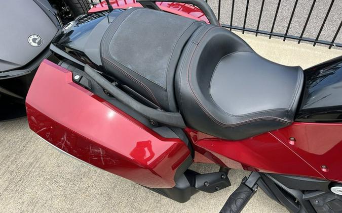 2016 Can-Am Spyder F3 T 6-Speed Semi-Automatic (SE6) Radio