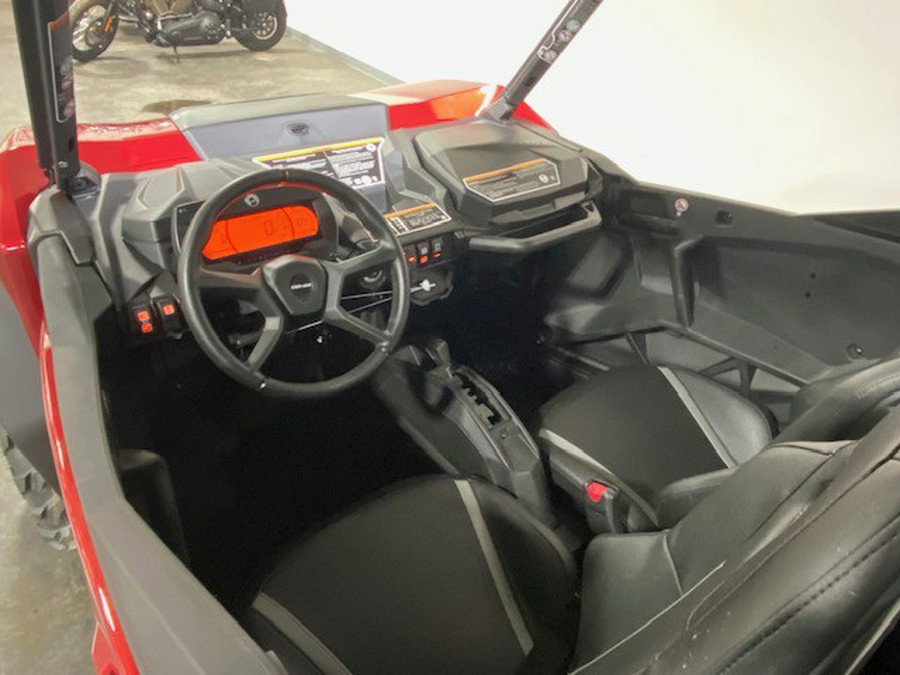 2026 Can-Am SSV COM MAX XT 60 700 RD 26 XT 700