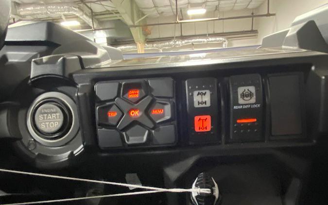 2026 Can-Am SSV COM MAX XT 60 700 RD 26 XT 700